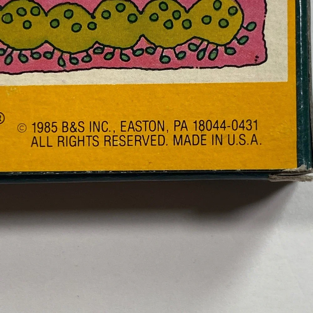Vintage 1985 Crayola‎ Crayons 16 Count Binney & Smith Made in USA Yellow Box